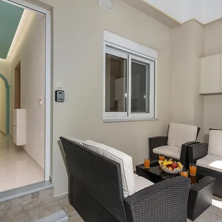 Apartament Luxury Pearl, Steps To The