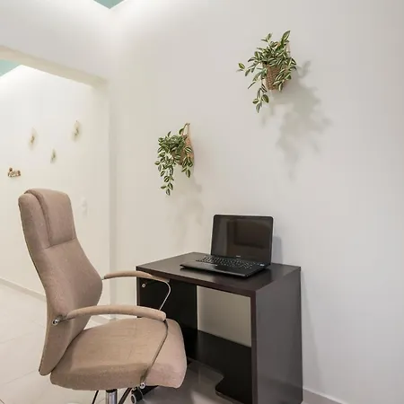 Apartament Luxury Pearl, Steps To The *